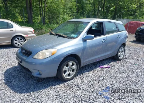 2005 Toyota Matrix Xr z USA, uszkodzony, nr VIN 2T1LR30E45C352401